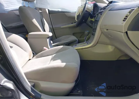 2013 Toyota Corolla Le z USA, uszkodzony, nr VIN 2T1BU4EE3DC015063